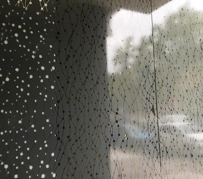 Film décoratif — Découpe sur mesure