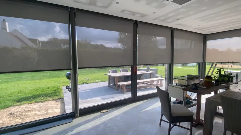 Store enrouleur — Maison contemporaine